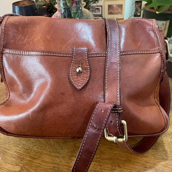 Vintage Dooney & Bourke crossbody bag - Picture 3 of 12